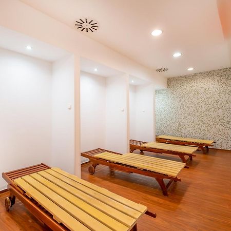 Myflat Club 218 Gold II Wellness Apartment Siofok Exterior photo